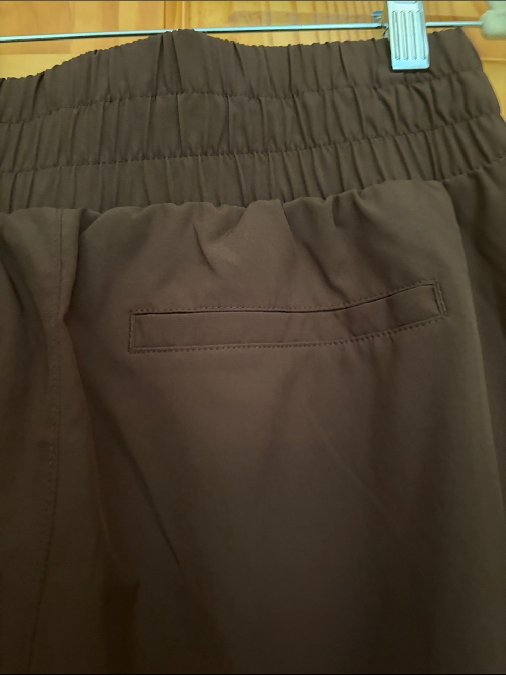 GAP Wide-Leg Cargo Pants in Dark Brown - Picture 6 of 8